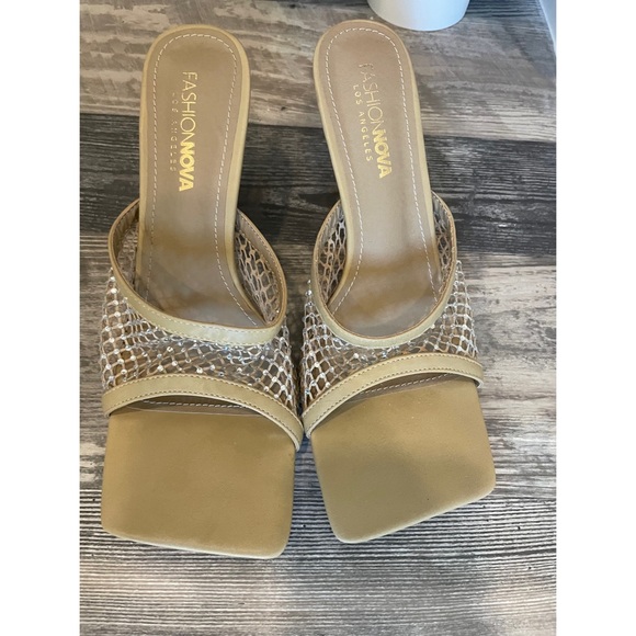 Nude rhinestone sandals never worn! - Picture 1 of 4